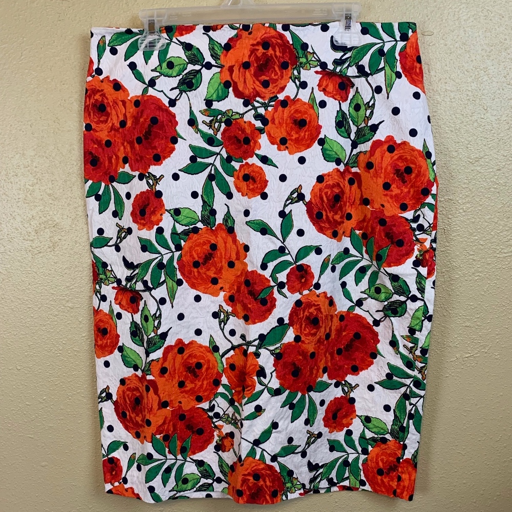 Woman's pencil skirts